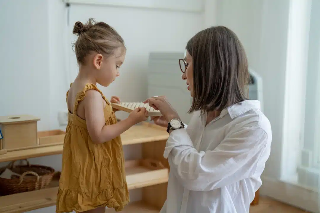 découvrez notre sélection de jouets montessori, conçus pour stimuler l'apprentissage et le développement des enfants. offrez à votre petit un environnement d'éveil enrichissant grâce à des jeux éducatifs qui favorisent la créativité, l'autonomie et la motricité.